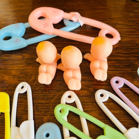 28 VTG cupcake/cake toppers - Picture 6 of 15